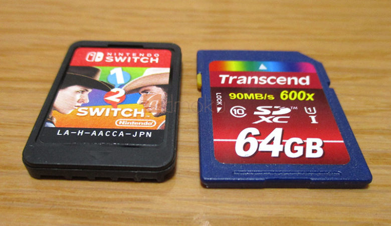 Nintendo Switchのゲームカードの厚みはSDカード2枚分くらい